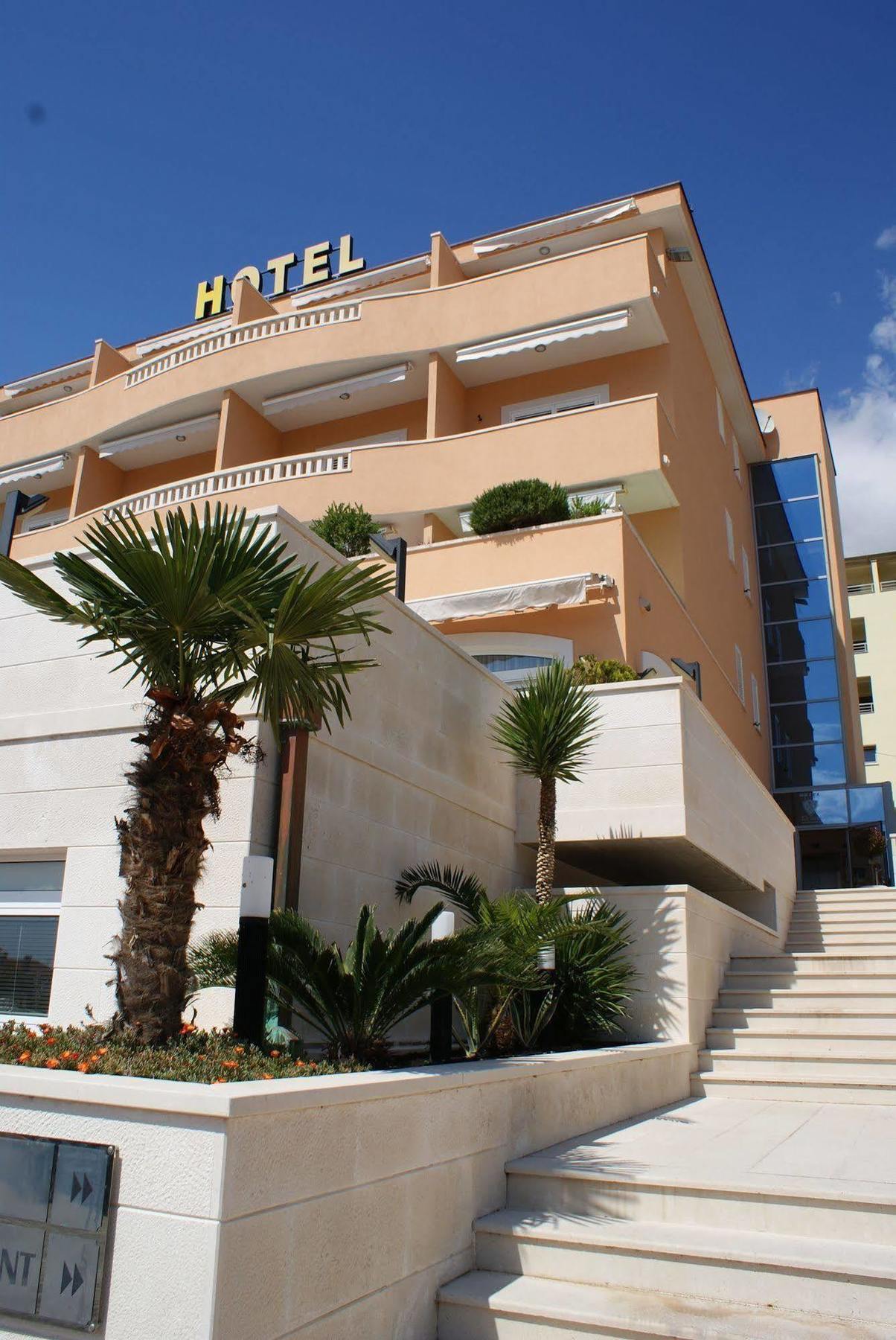 Hotel Rosina 4*